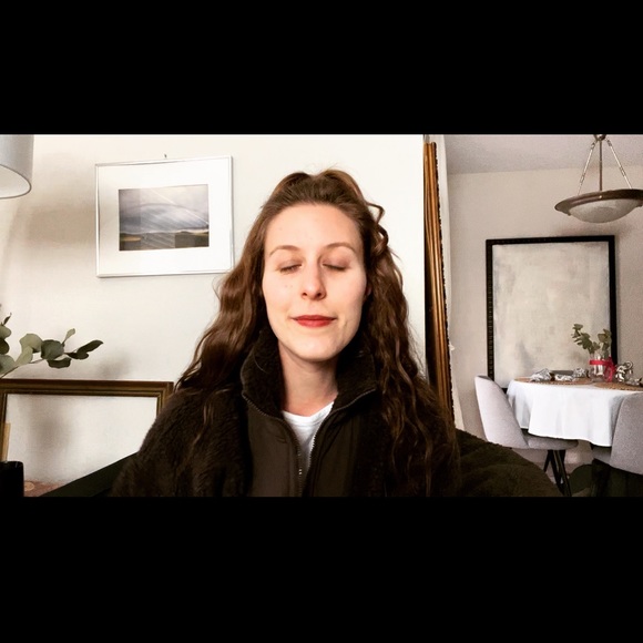 Meet your Posher, Anna - Picture 4 of 4